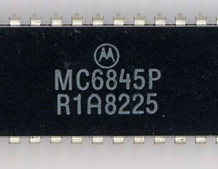motorola_mc6845.jpg